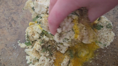 Lizzy Maestro - Cook With Me: Manicotti