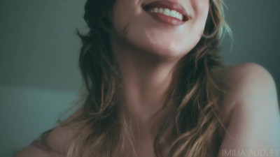Imilia Audley - FREE - Hooking Up With The Physiotherapist