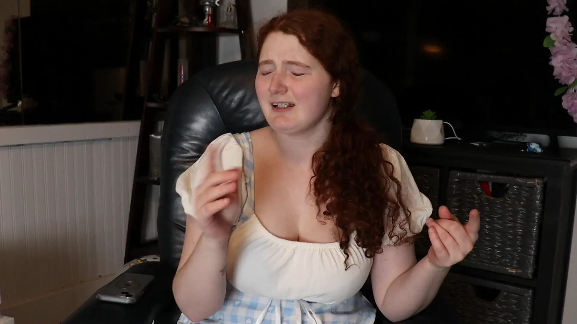 Exclusive Leak: ThatTrixieGirl - All About Customs Again lol - Stream in FullHD | Hotleakxxx.com