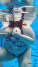 Delicious_Delilah - Flashing and playing in a public pool