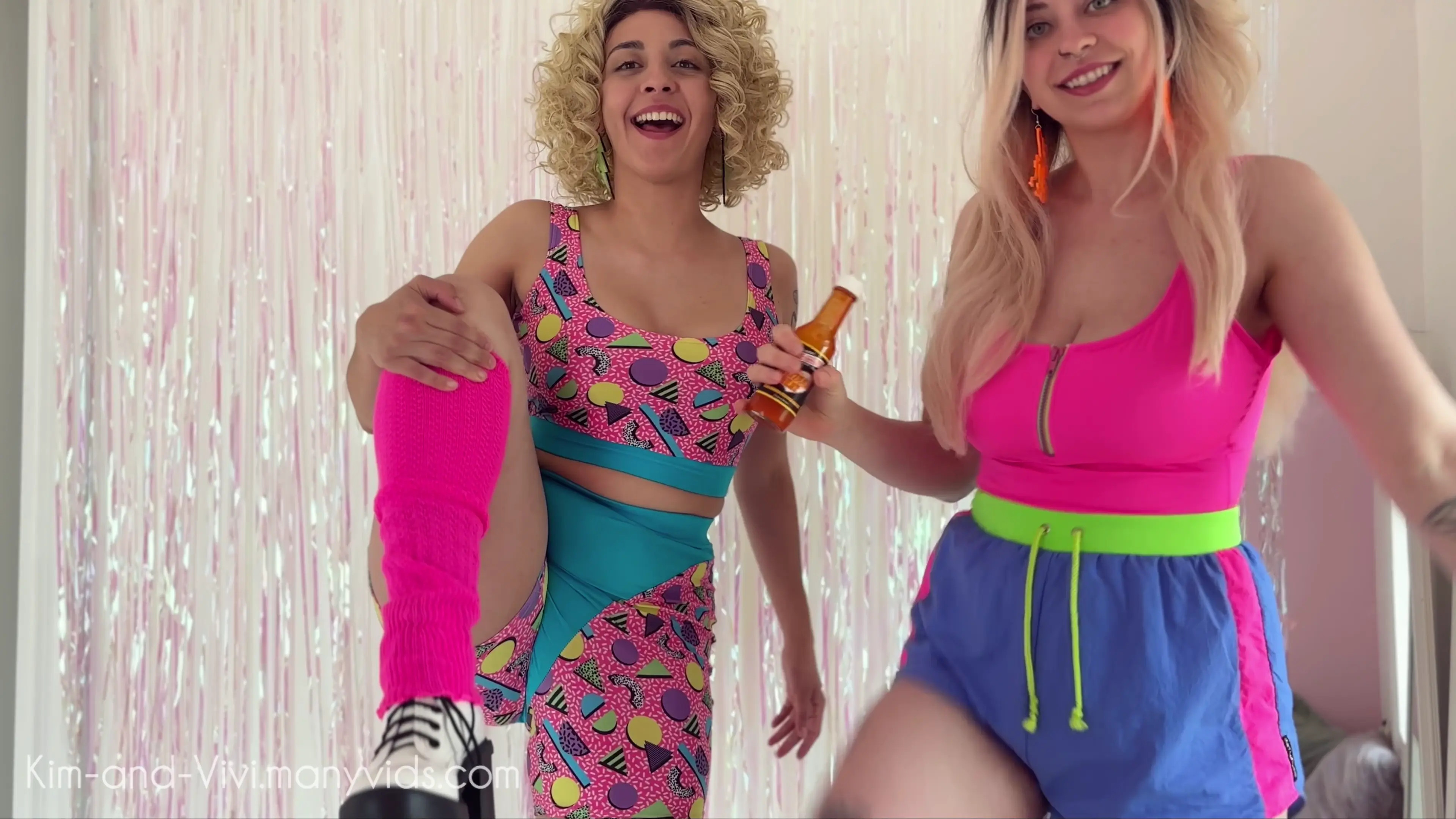 Exclusive Leak: Kim and Vivi - Dance, Freeze, Flirt - Hot Sauce and Hot Seat for the Loser - Stream in FullHD | Hotleakxxx.com