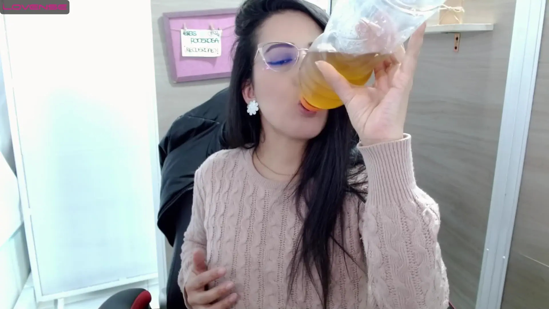 Exclusive Leak: Ela_Peckk - suck my finger - Stream in FullHD | Hotleakxxx.com
