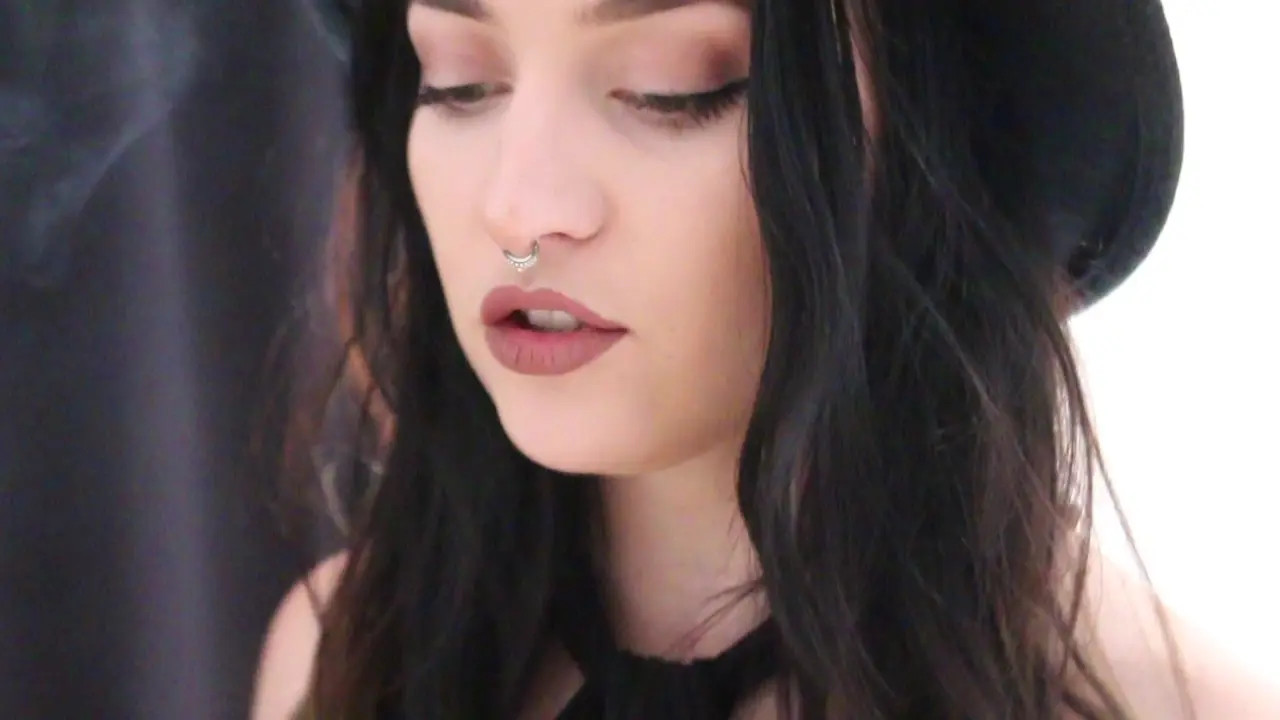 Exclusive Leak: Domino Faye - Lonely Girl cover - Stream in FullHD | Hotleakxxx.com