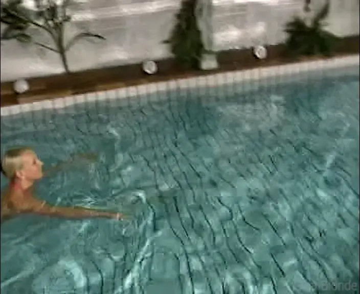 Exclusive Leak: GinaBlonde - Shared with stranger in a public sauna - Stream in FullHD | Hotleakxxx.com