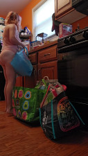 Lewdwife77 - Putting Away the Groceries