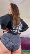 StrawberryAmnesia - Panty reveal compilation