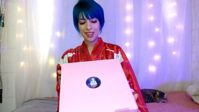 MissSomething - Vinyl harness unboxing