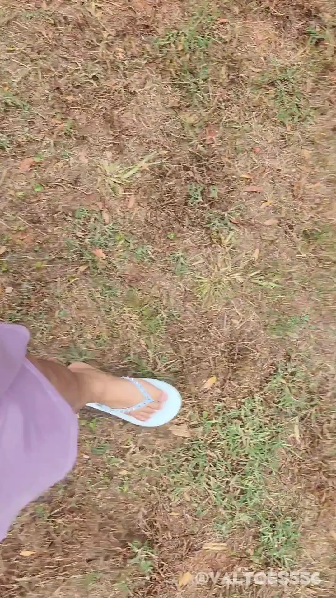 Exclusive Leak: Valtoes556 - Stroll through my backyard - Stream in FullHD | Hotleakxxx.com