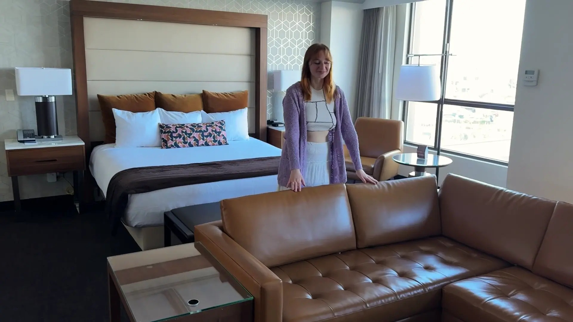Exclusive Leak: Delilah Cass - Palace Station Room Tour - Stream in FullHD | Hotleakxxx.com