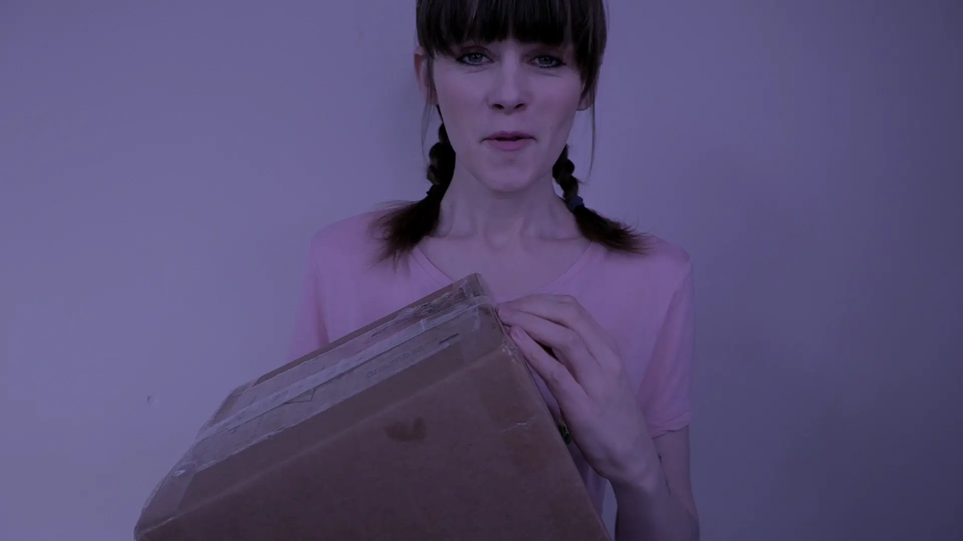 Exclusive Leak: Sydney Harwin - Unboxing The 'REAL COCK - Stream in FullHD | Hotleakxxx.com